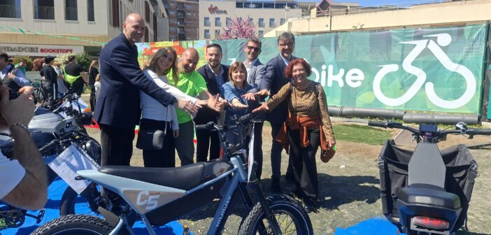 “Pedala per tutti” conquista Roma: famiglie, sostenibilità e sorrisi al Centro Commerciale Aura