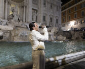 Achille Lauro Incanta Roma: Esibizione A Sorpresa Alla Fontana Di Trevi