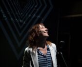 “Città sola” arriva allo Spazio Rossellini: il viaggio teatrale nella solitudine urbana conquista Roma