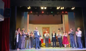 Una Classica Commedia d'Amore