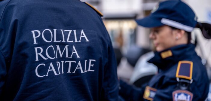 Monteverde, blitz contro degrado e parcheggiatori abusivi: intervento della Polizia Locale