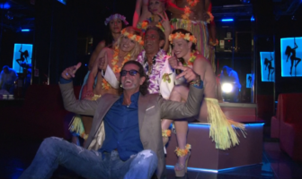 Massimo Marino e Ferdinando Ventura con modelle