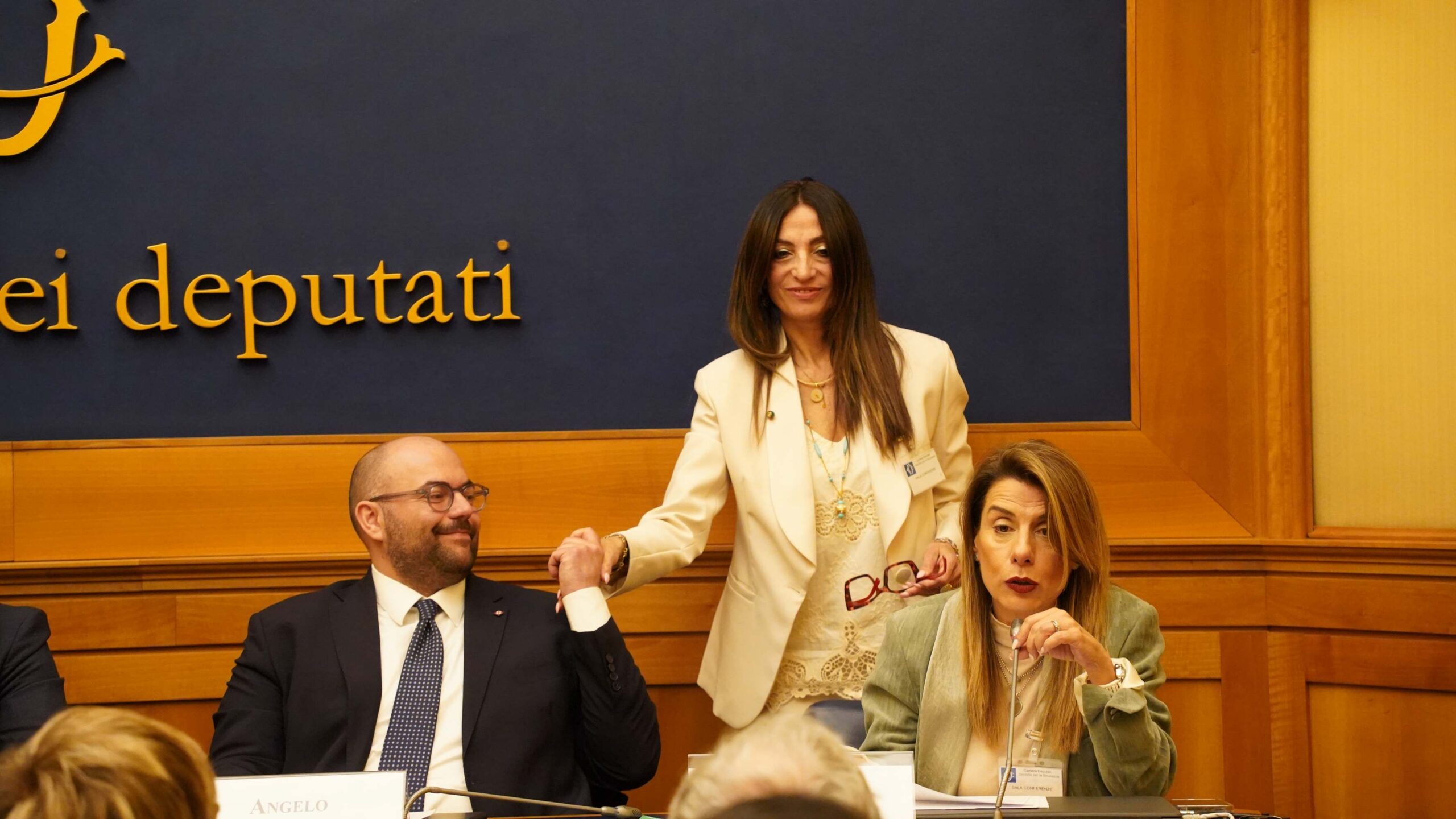 Avv. Angelo Lucarella, Vice Questore della Polizia di Stato Cav. Maria Antonia Spartà e la giornalista Rai Carmen Di Stasio