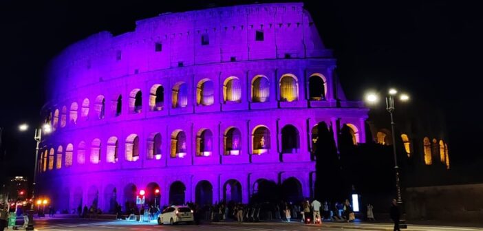 Colosseo illuminato di magenta per ESEO Italia: Roma sostiene la campagna sulle patologie eosinofile