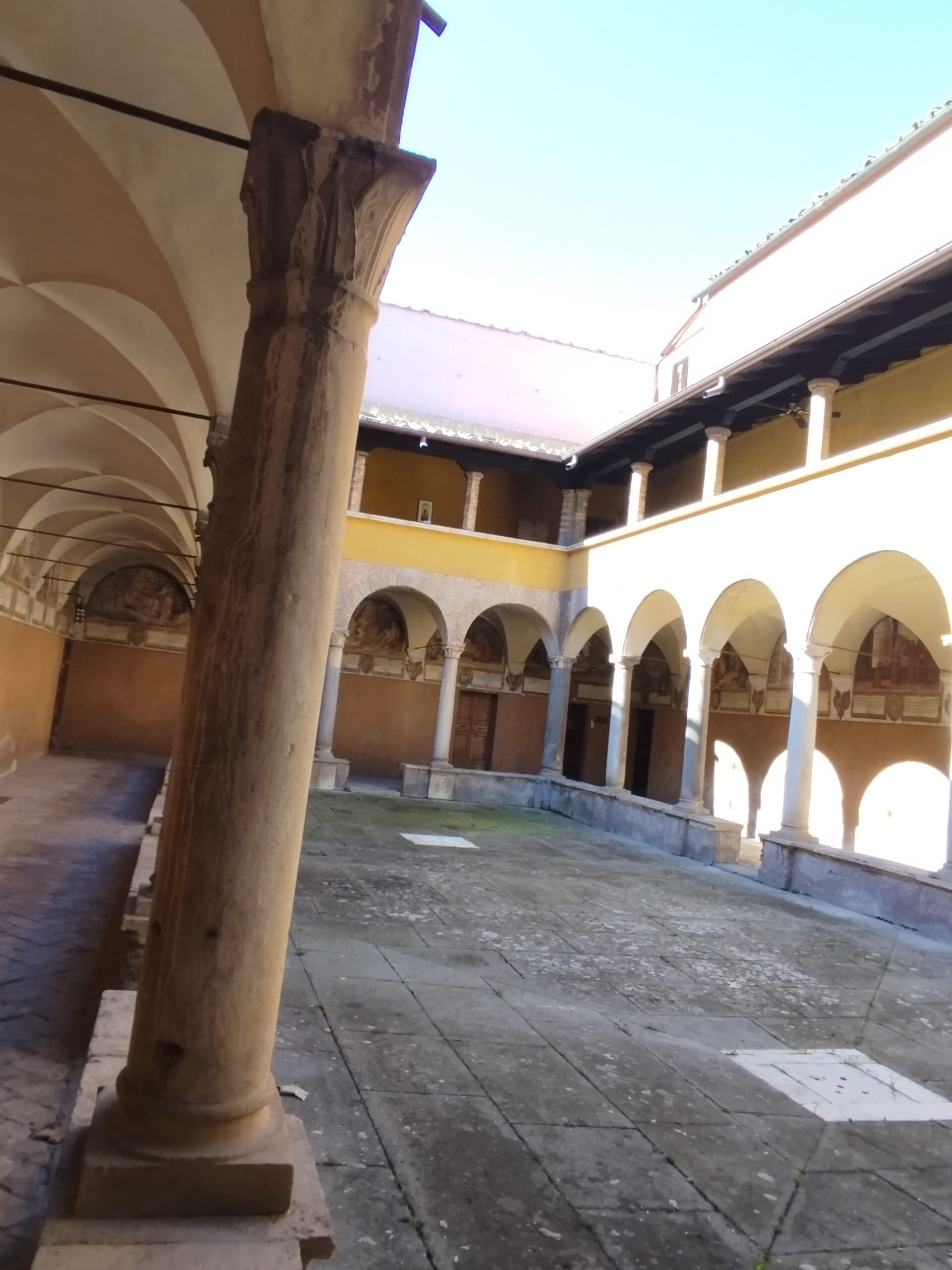 chiostro sant'onofrio