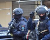 Ostia, sequestri di persona e torture per un borsone da oltre un milione di euro: sei misure cautelari sul litorale romano