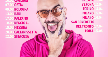 “Clitoridere”, Daniele Fabbri porta a Roma la stand up che fa discutere su sesso, web e tabù