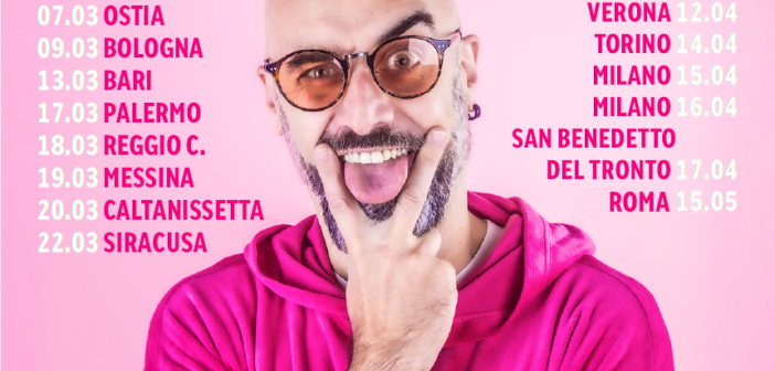 “Clitoridere”, Daniele Fabbri porta a Roma la stand up che fa discutere su sesso, web e tabù