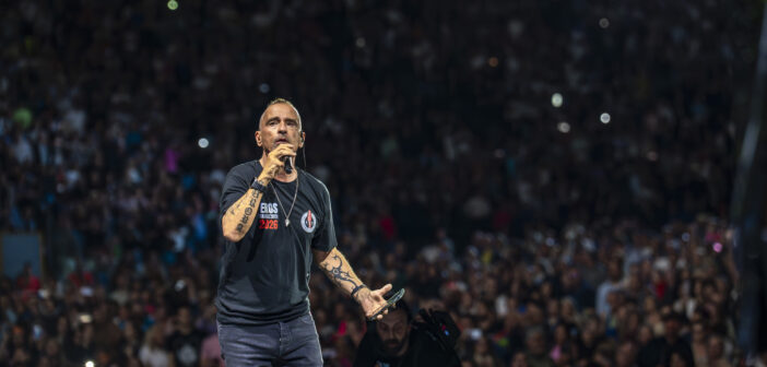 Eros Ramazzotti infiamma San Siro