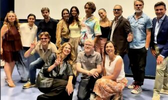 Janet De nardis e cast