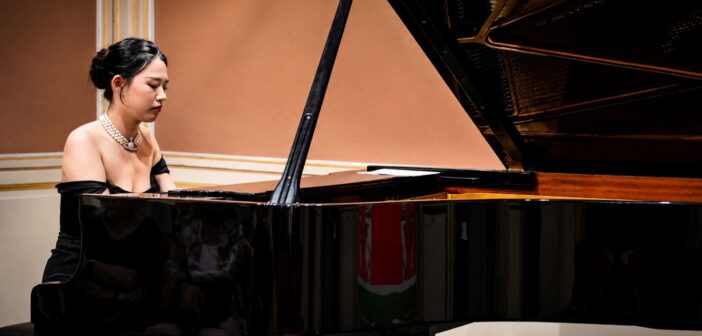 Ruijun Li incanta Roma: un viaggio musicale tra Oriente e Occidente
