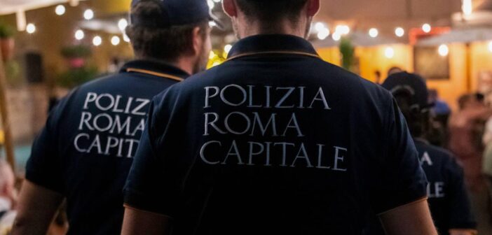 Festa di fine anno a Castelporziano, blitz della Polizia Locale: tre persone denunciate e migliaia di euro di sanzioni