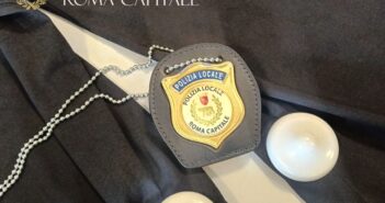 Furto di abiti firmati a Roma Est, ladri scoperti con una borsa schermata: arrestati dalla Polizia Locale