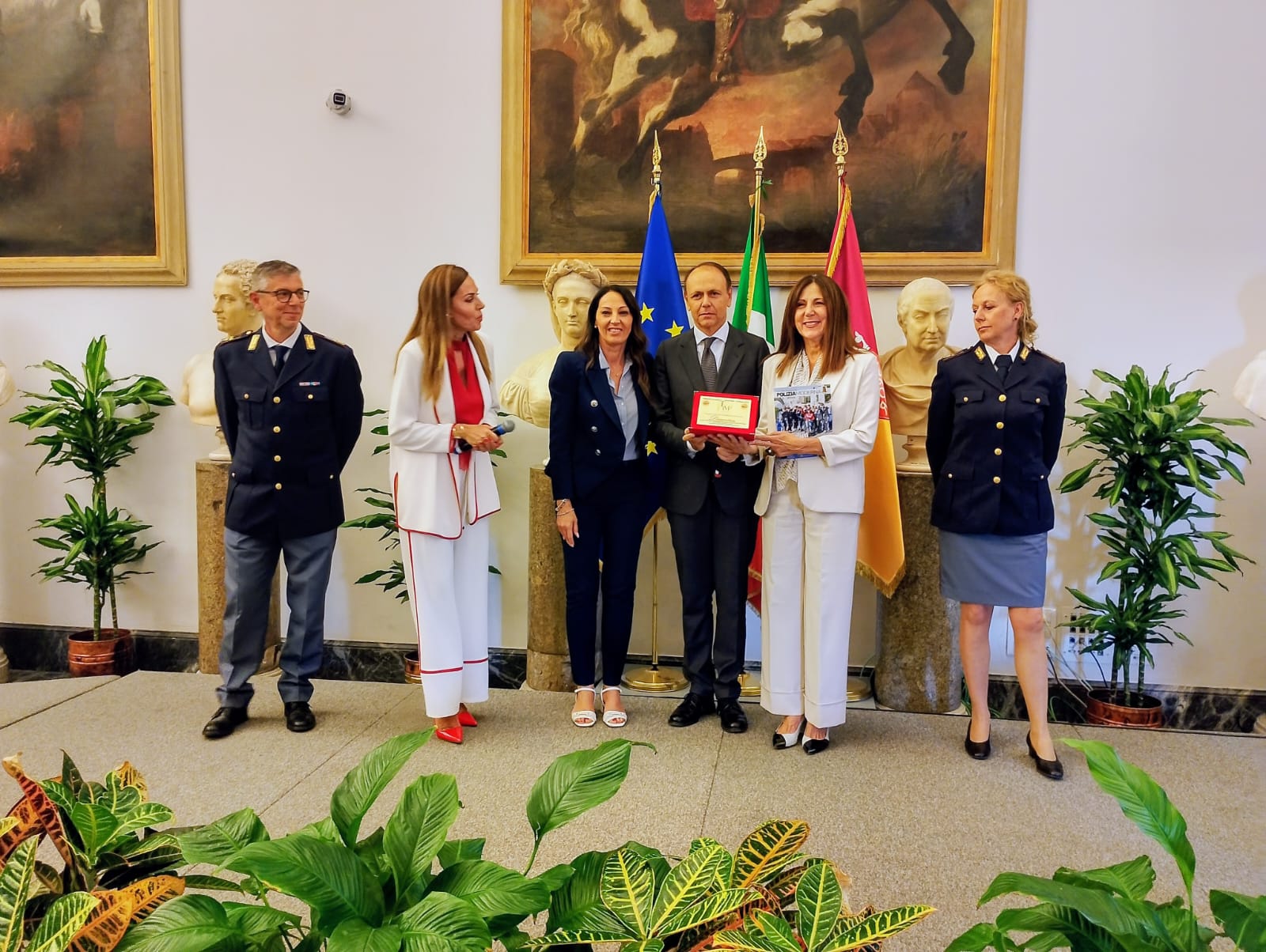rivista ufficiale della polizia di stato “Polizia Moderna”