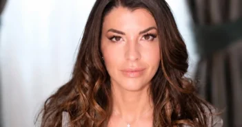 Libri: Claudia Conte torna in libreria con “Dove nascono i silenzi”