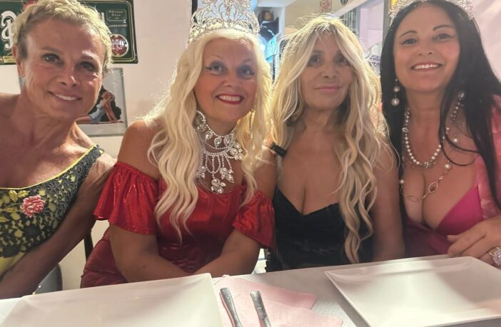 Cristina Cattoni, Paola Grossi, Fiore Martini e Enny Devy
