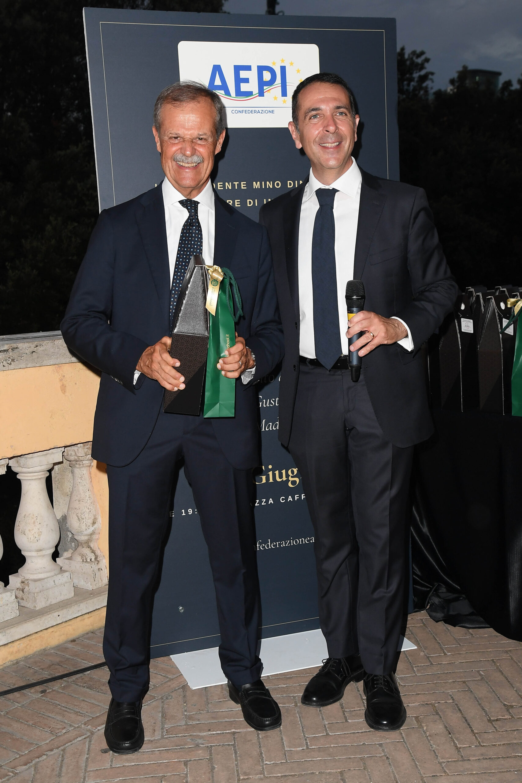 giampiero massolo mino dinoi