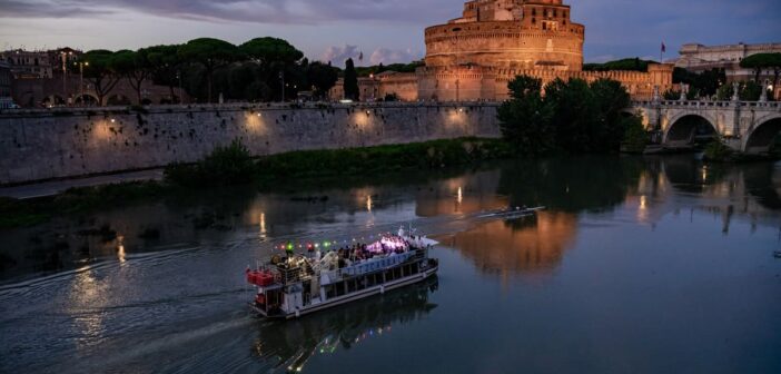 Sul Tevere torna “Fitzcarraldo”
