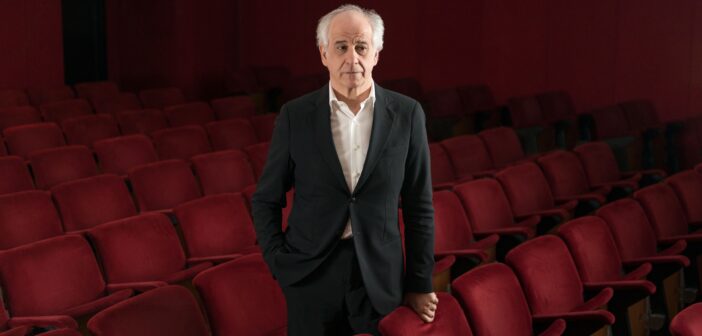 Toni Servillo, a Capri il Premio Faraglioni 2026: una serata tra teatro, cinema e musica