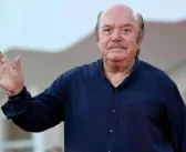 Lino Banfi, 90 anni di emozioni: il sorriso che ha unito l’Italia continua a raccontare la sua storia