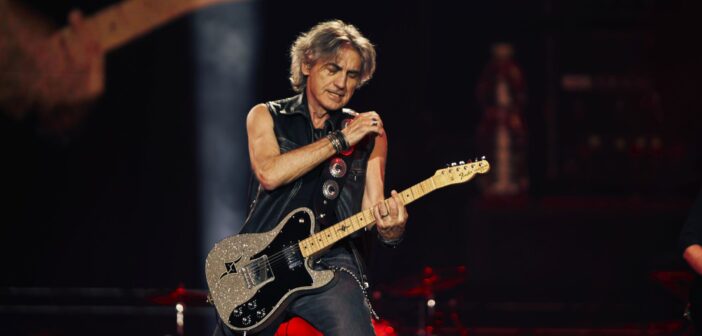 Luciano Ligabue oggi all’Arena di Verona: si accendono le luci de “La Notte di Certe Notti”