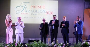 Toni Servillo conquista Capri: al Maestro il Premio Faraglioni 2026