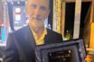 Umberto Scipione con la targa