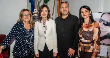 Claudia Koll a Palazzo UNAR: il libro e l’arte raccontano le crepe dell’anima