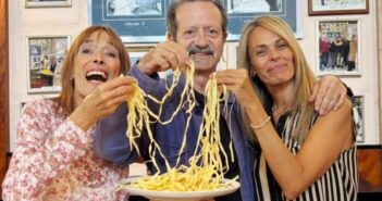 Rocco Papaleo a sorpresa da Il Vero Alfredo: Roma celebra i suoi locali storici