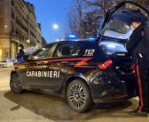 Roma, Carabinieri e Polizia Locale sequestrano una minicar collegata a sei aggressioni del 4 e 5 ottobre. Due persone denunciate, indagini coordinate dalla Procura.