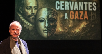 Da Cervantes a Gaza: Stefano Reali porta in scena quattro secoli di propaganda