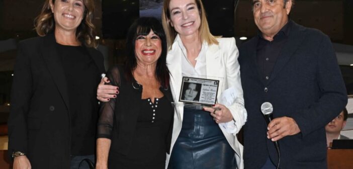 Roma Videoclip, Premio Anna Magnani e Annuario del Cinema: serata magica all’Auditorium tra commozione per Pino Daniele, grandi scoop e cifre da capogiro!